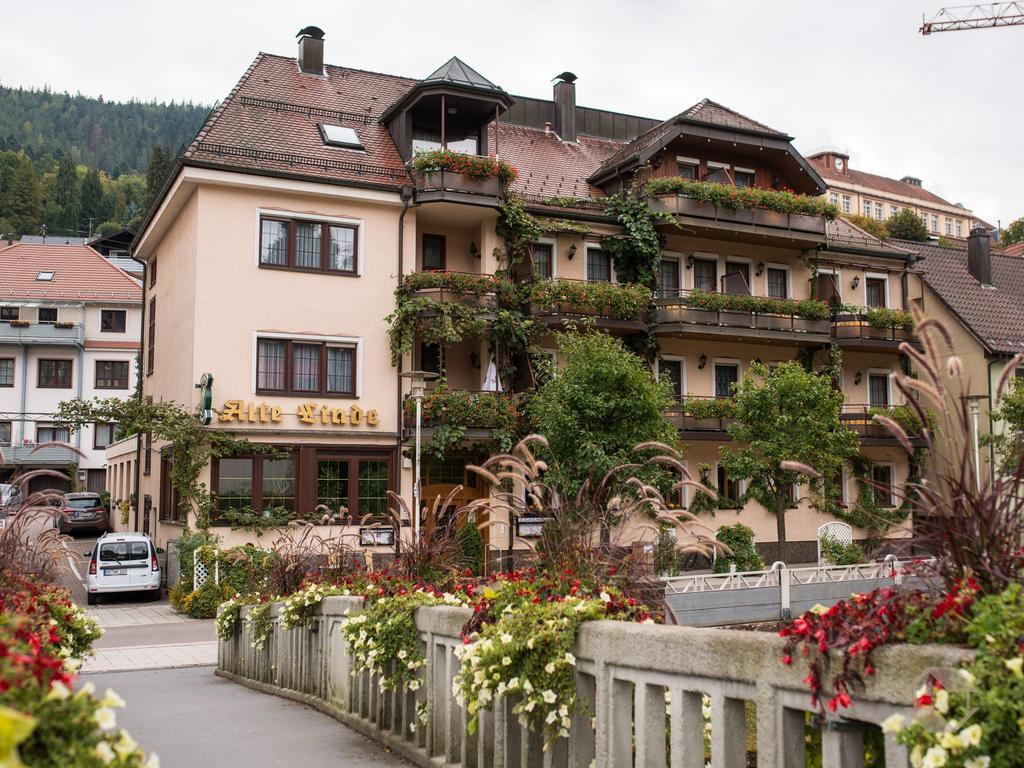 Hotel Restaurant Alte Linde Bad Wildbad Exterior photo