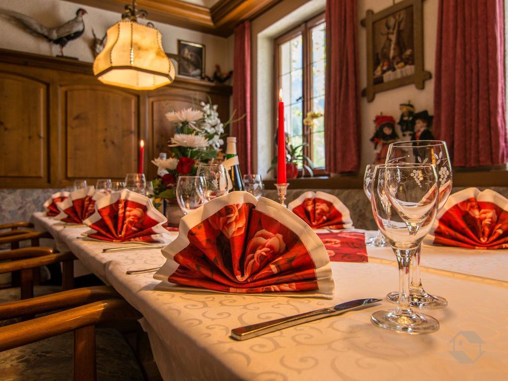 Hotel Restaurant Alte Linde Bad Wildbad Exterior photo